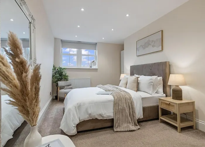 Stunning And Spacious * Harrogate