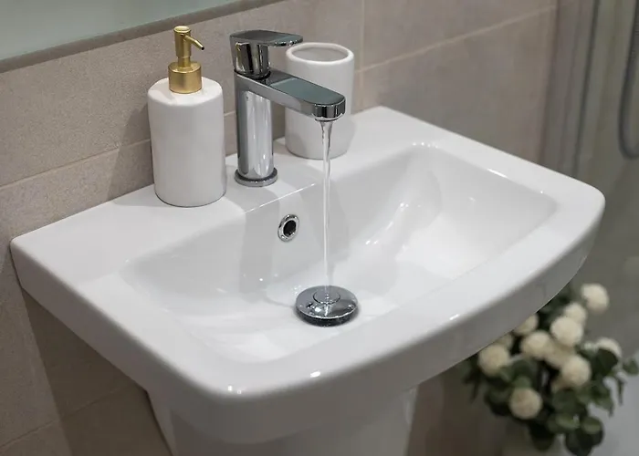 Stunning And Spacious * הרוגייט